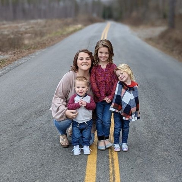 Meet your Posher, Kyndalb - Picture 1 of 1